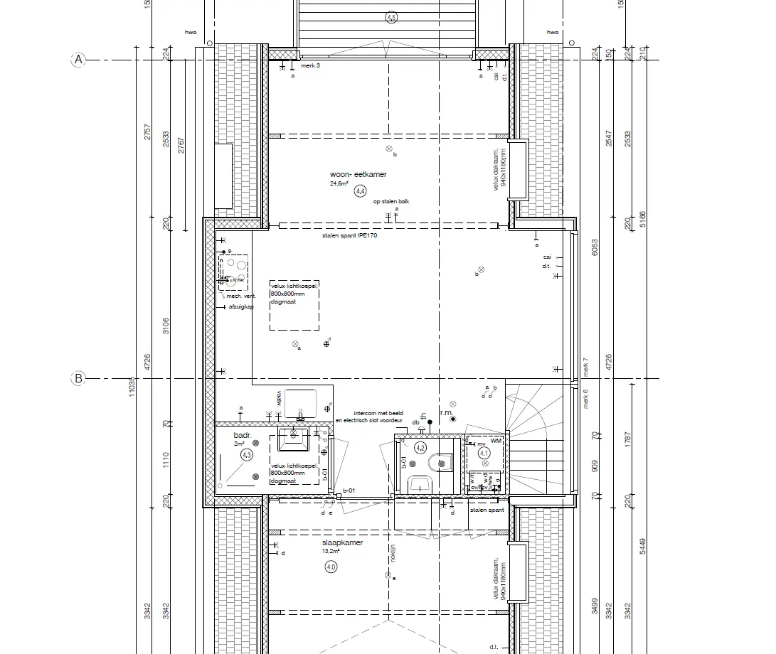 Verbouw met dakopbouw aan Reyer Anslostraat in Amsterdam