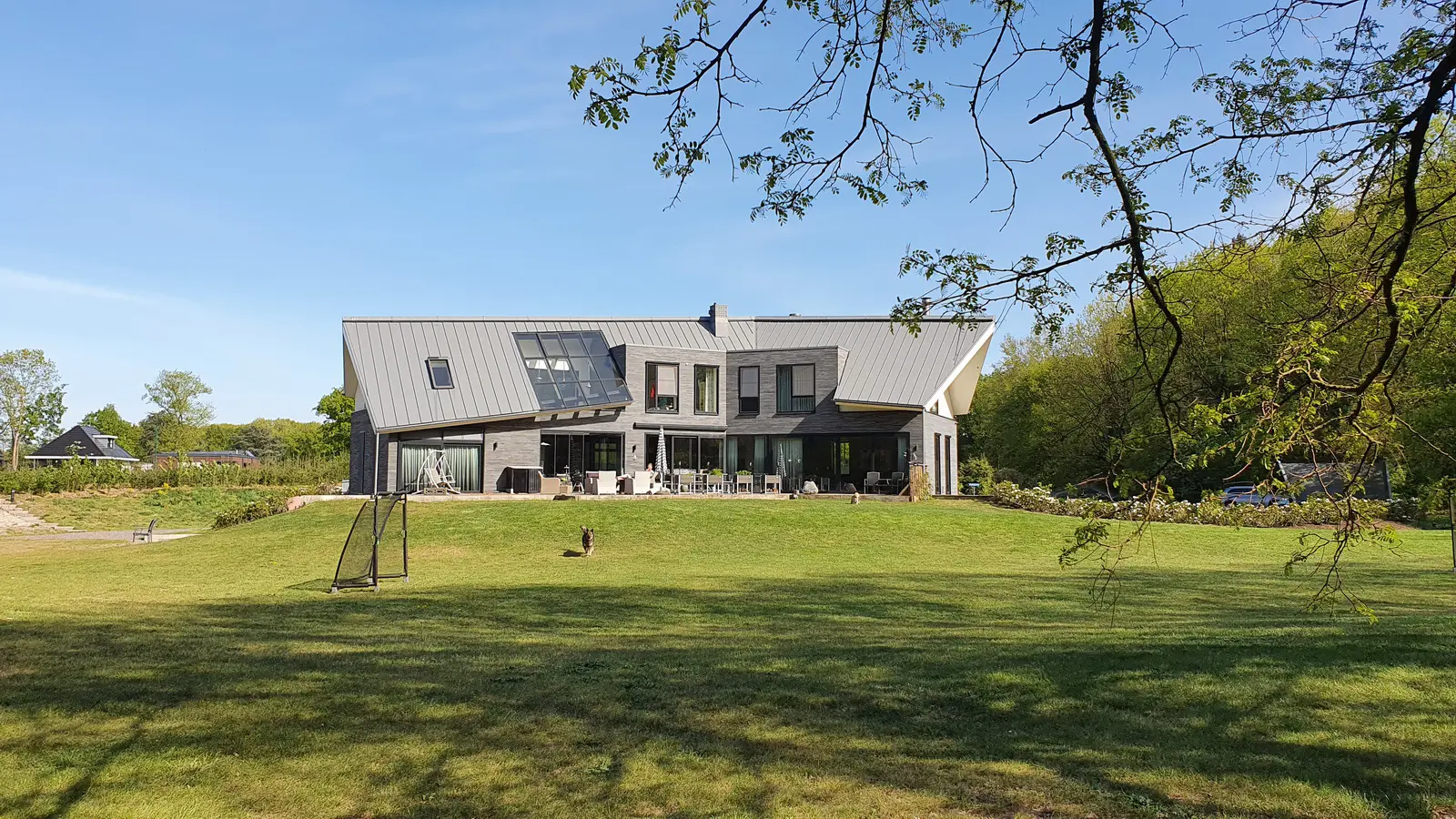 Architect ontworpen villa op grote kavel aan de Veluwe vergelijkbaar met Landgoed Prinsenbosch in Voorthuizen
