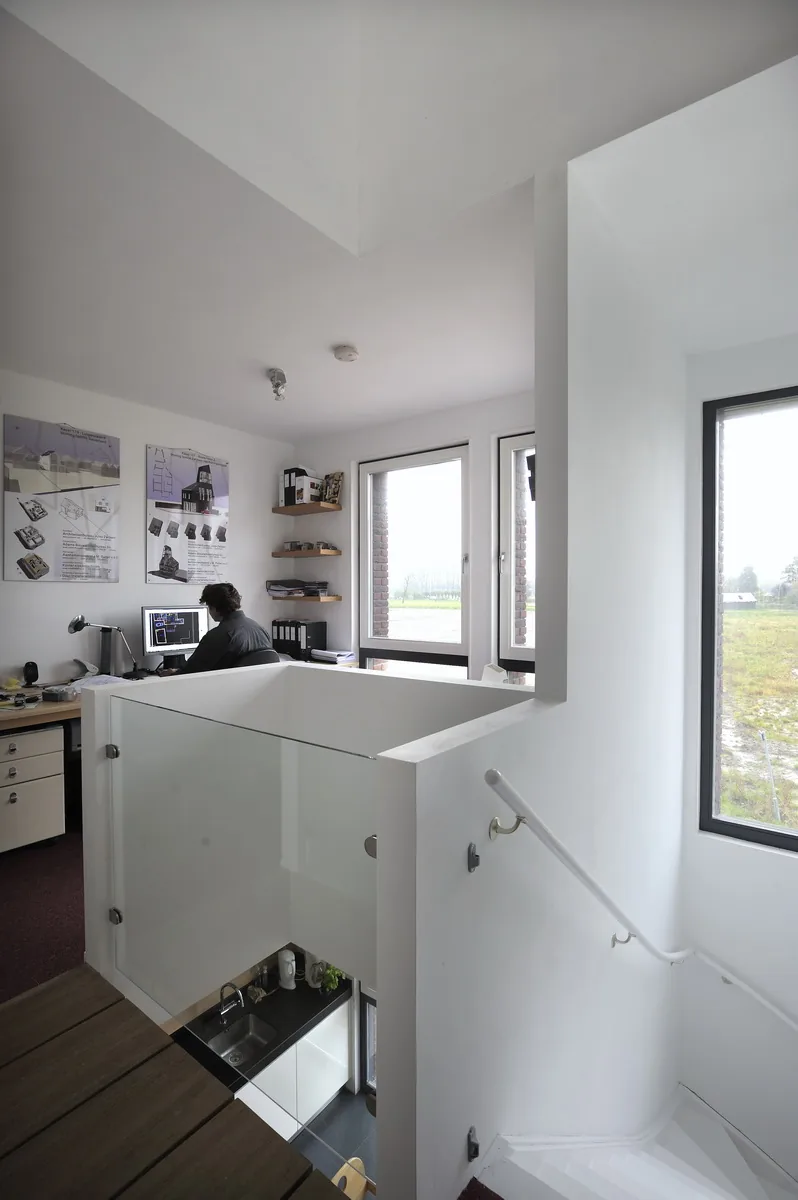 Torenwoning als stedenbouwkundig zichtpunt op de T-splitsing in Cronenburgh
