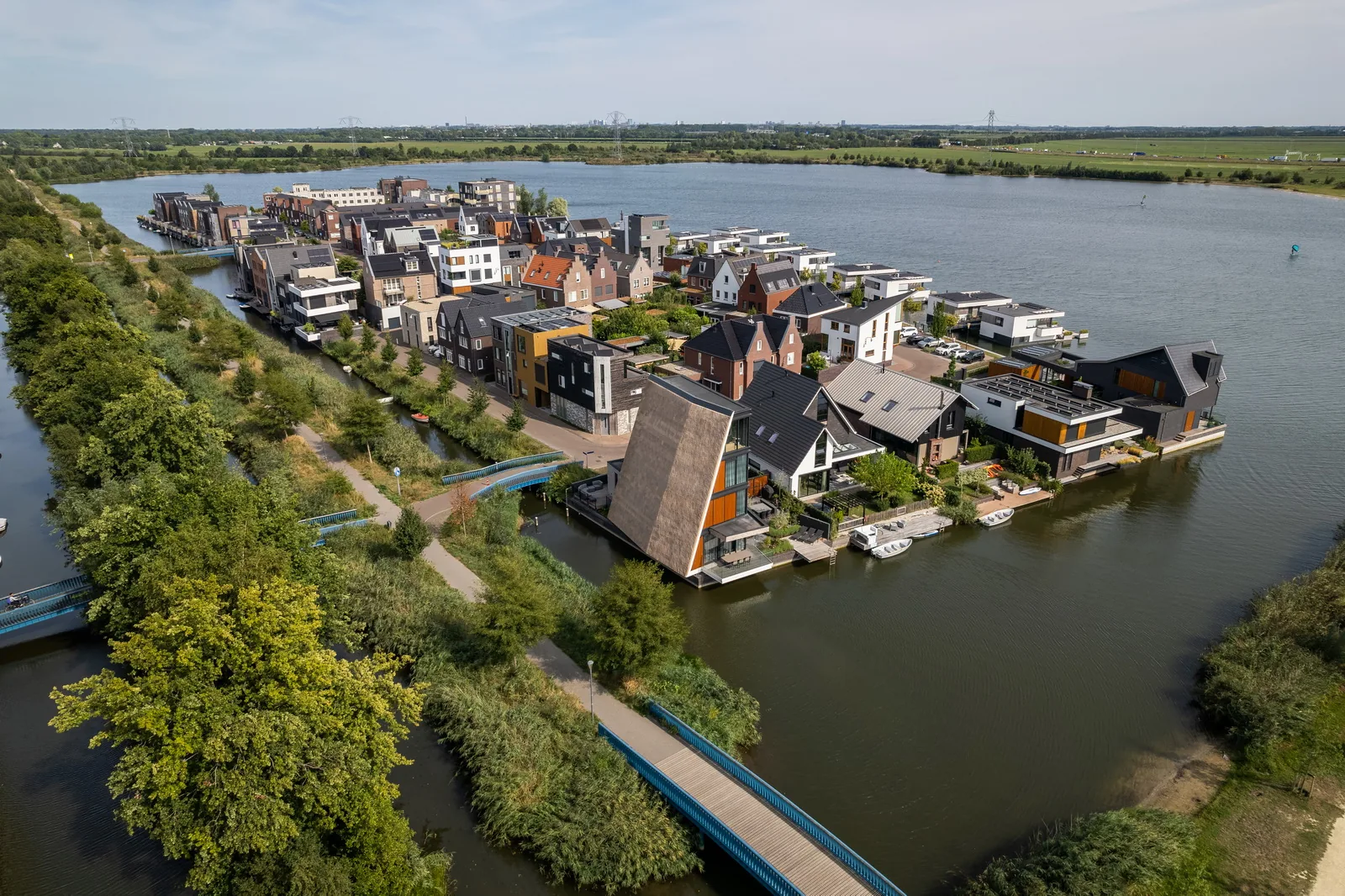 Luxe villa Waterrijk Woerden - icoon aan het water