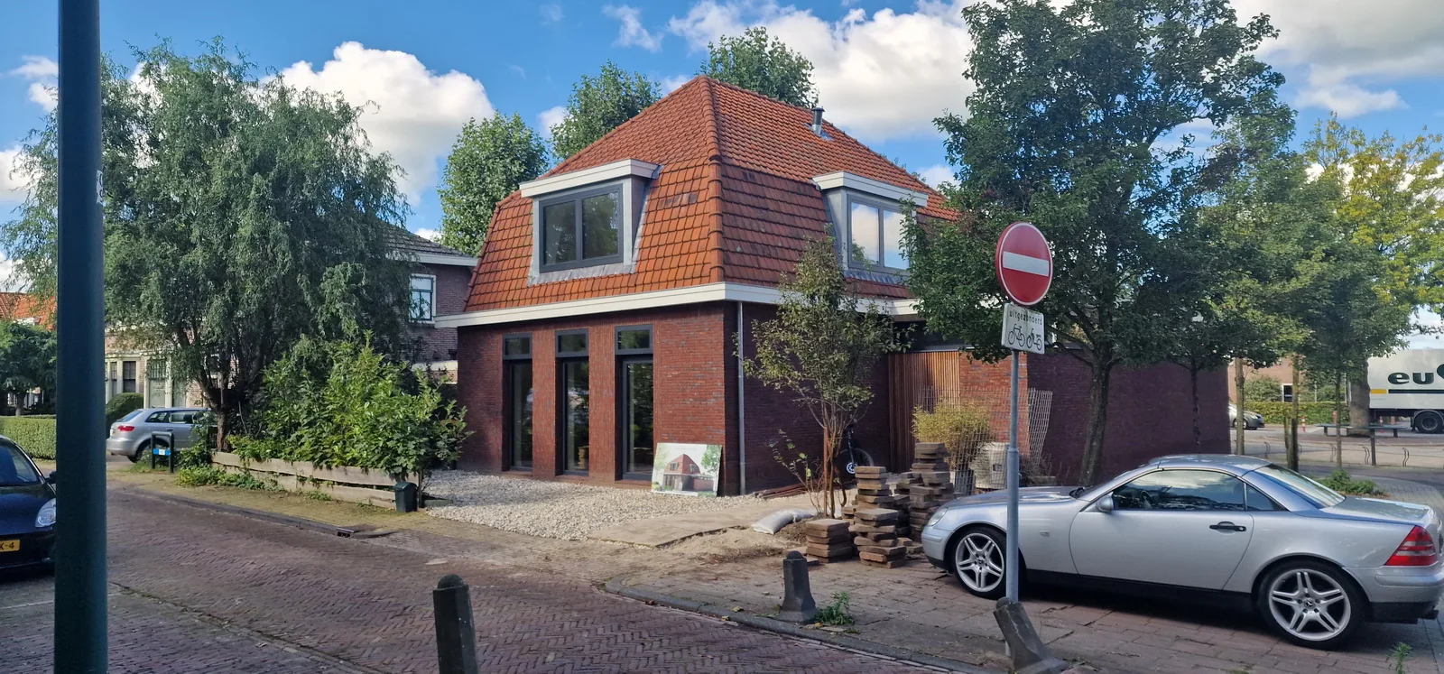Verbouw woning Loenen aan de Vecht met moderne aanbouw na funderingsherstel